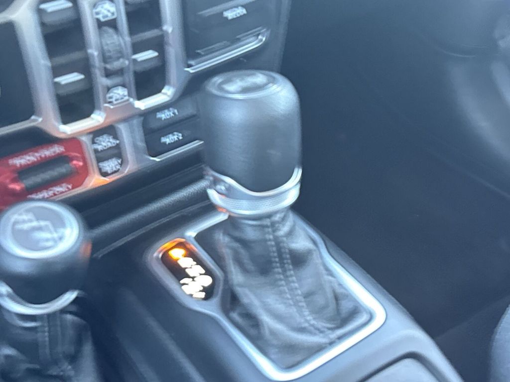 Thumbnail: 2025 Jeep Wrangler - 13