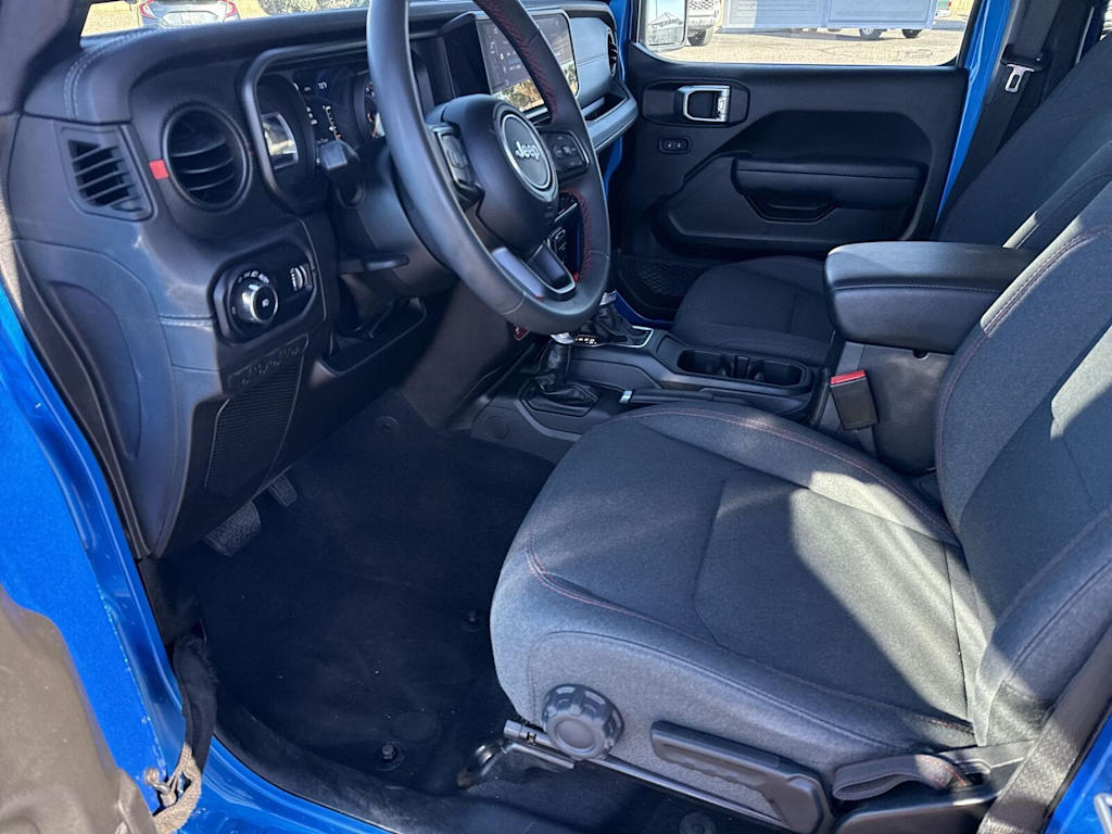 Thumbnail: 2025 Jeep Wrangler - 20