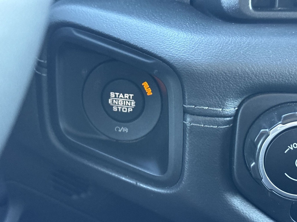 Thumbnail: 2025 Jeep Wrangler - 28