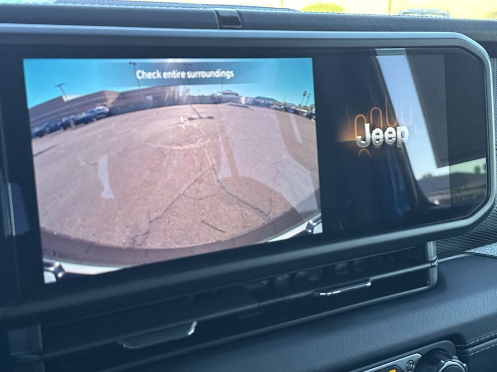 Thumbnail: 2025 Jeep Wrangler - 24