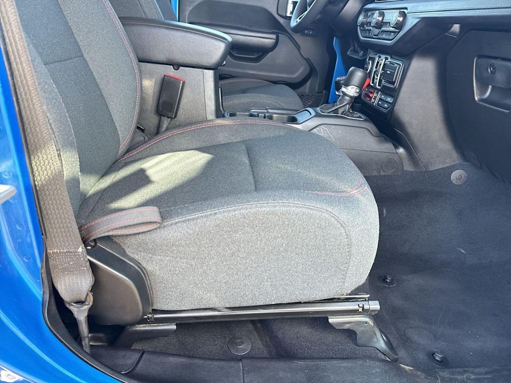 Thumbnail: 2025 Jeep Wrangler - 10