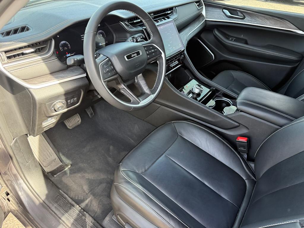 Thumbnail: 2023 Jeep Grand Cherokee L - 6