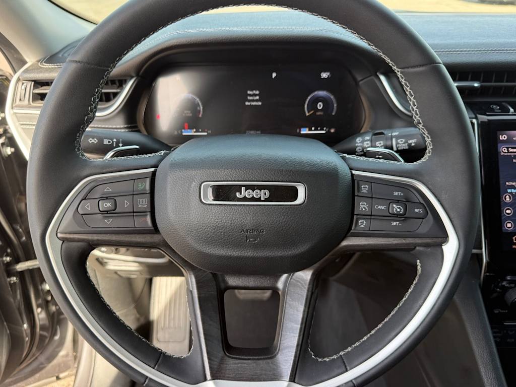 Thumbnail: 2023 Jeep Grand Cherokee L - 2