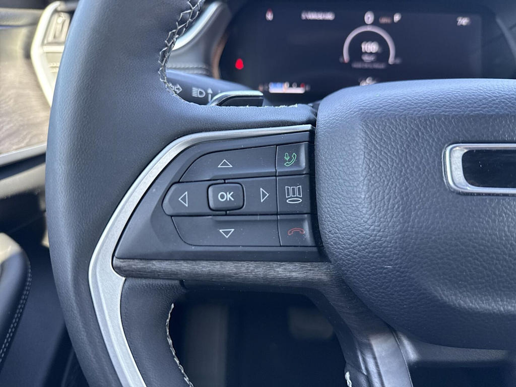 Thumbnail: 2024 Jeep Grand Cherokee L - 32