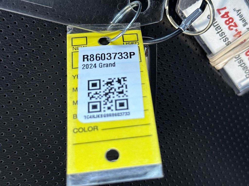 Thumbnail: 2024 Jeep Grand Cherokee L - 36