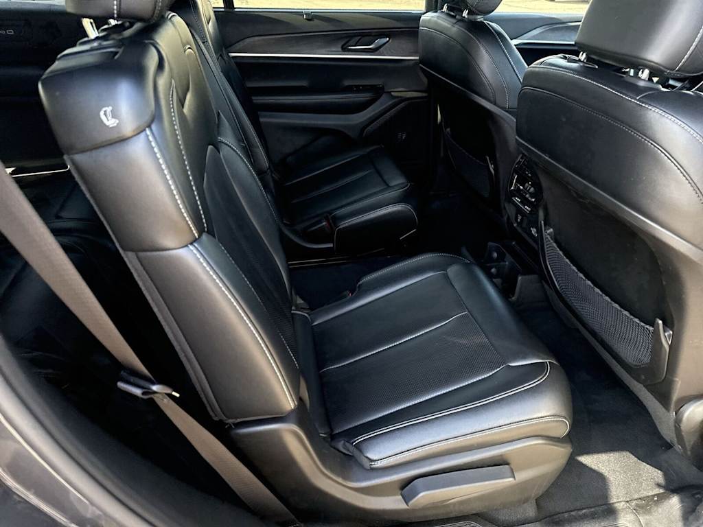 Thumbnail: 2024 Jeep Grand Cherokee L - 12