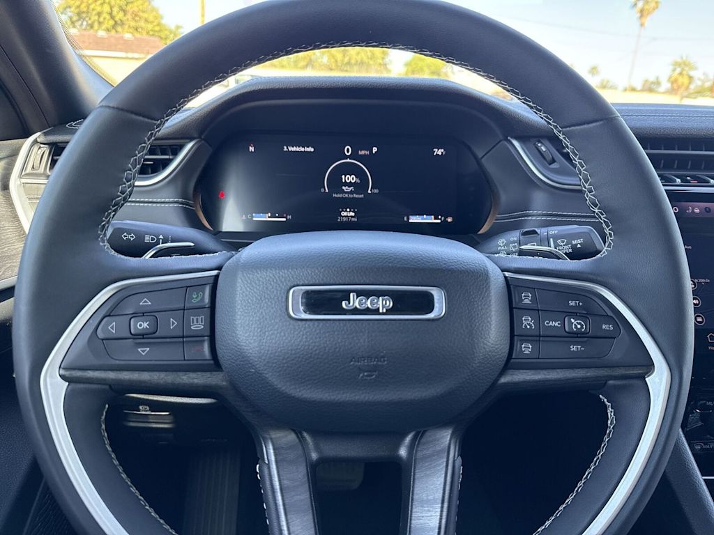 Thumbnail: 2024 Jeep Grand Cherokee L - 31