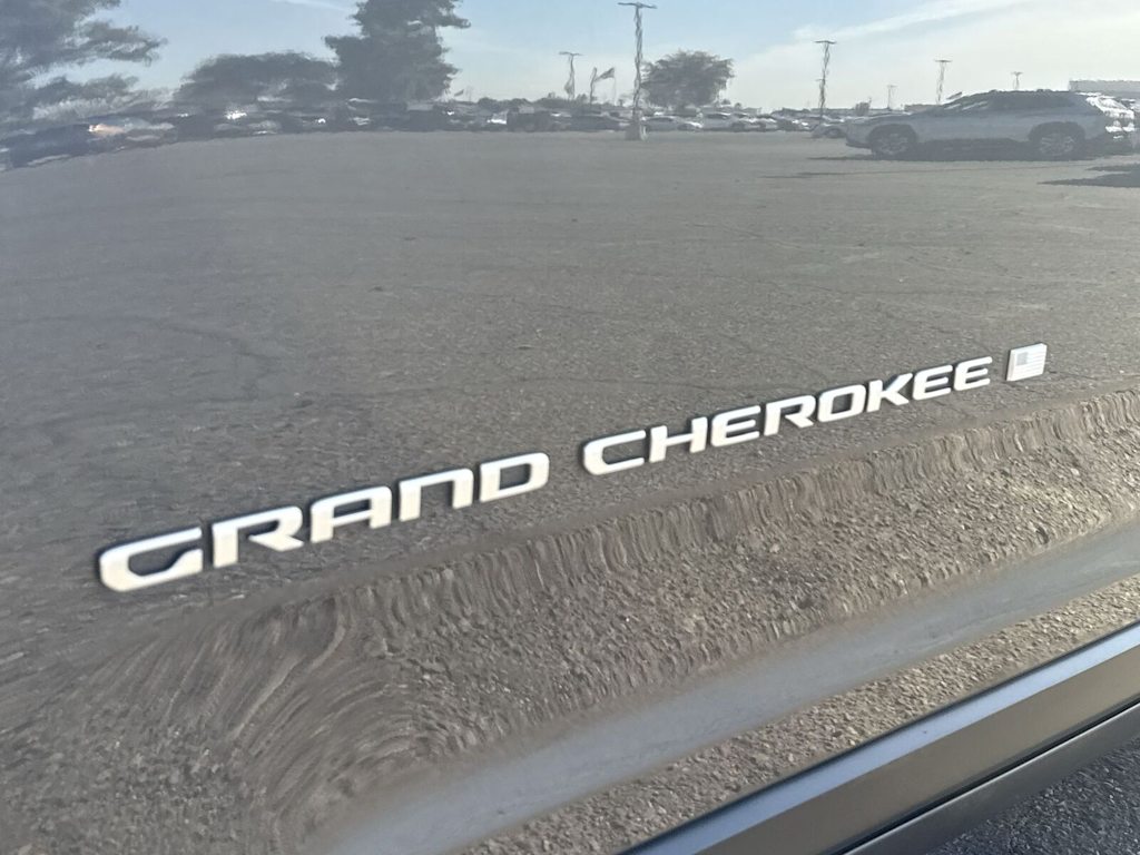 Thumbnail: 2024 Jeep Grand Cherokee L - 7