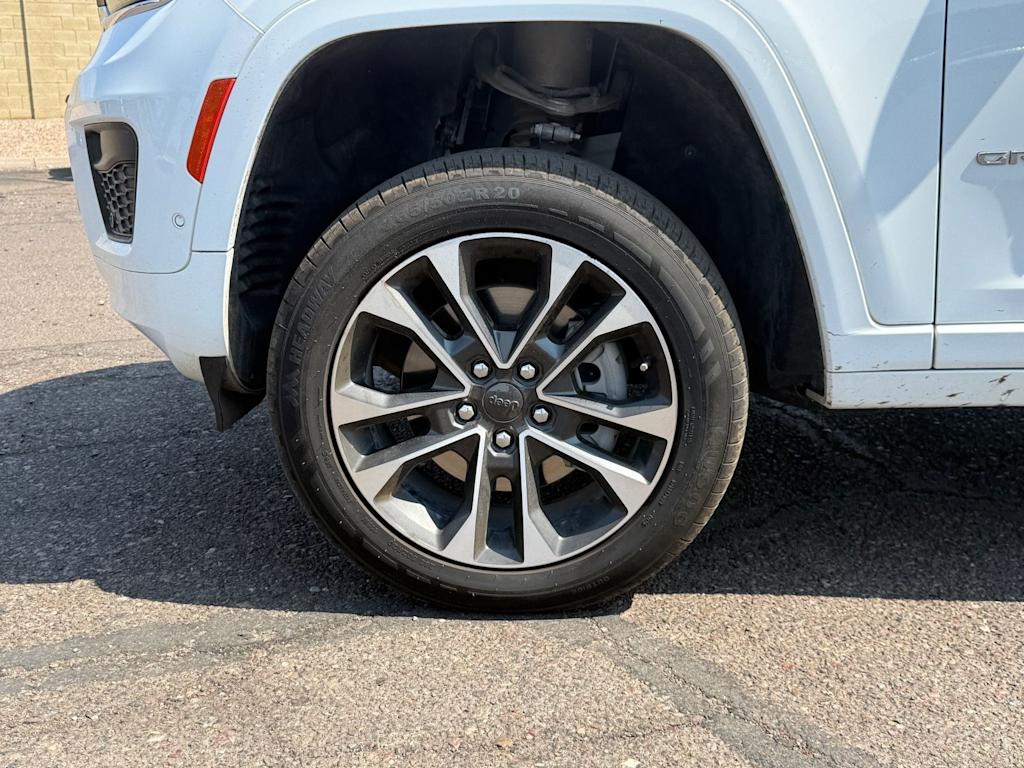 Thumbnail: 2023 Jeep Grand Cherokee L - 6