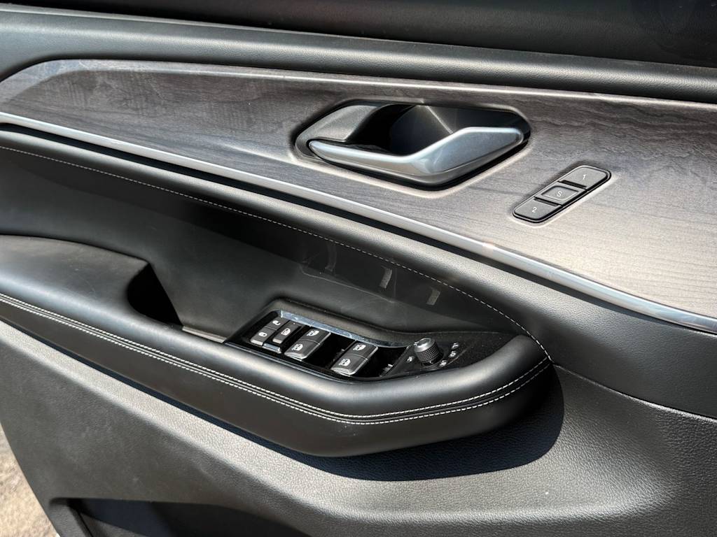Thumbnail: 2023 Jeep Grand Cherokee L - 20