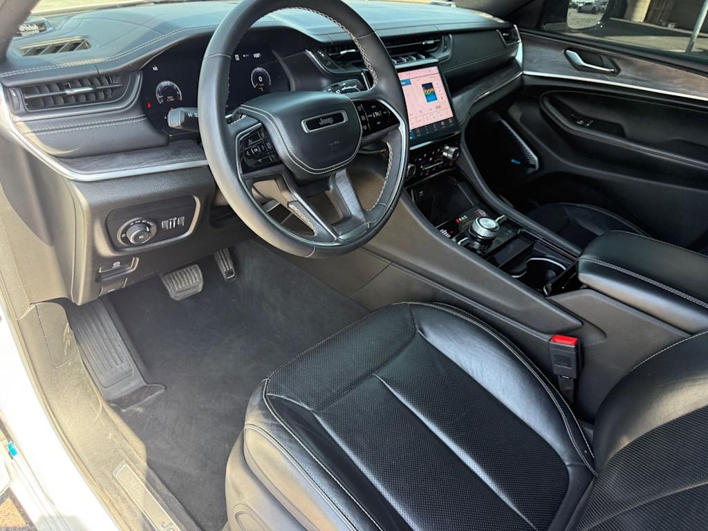 Thumbnail: 2023 Jeep Grand Cherokee L - 2