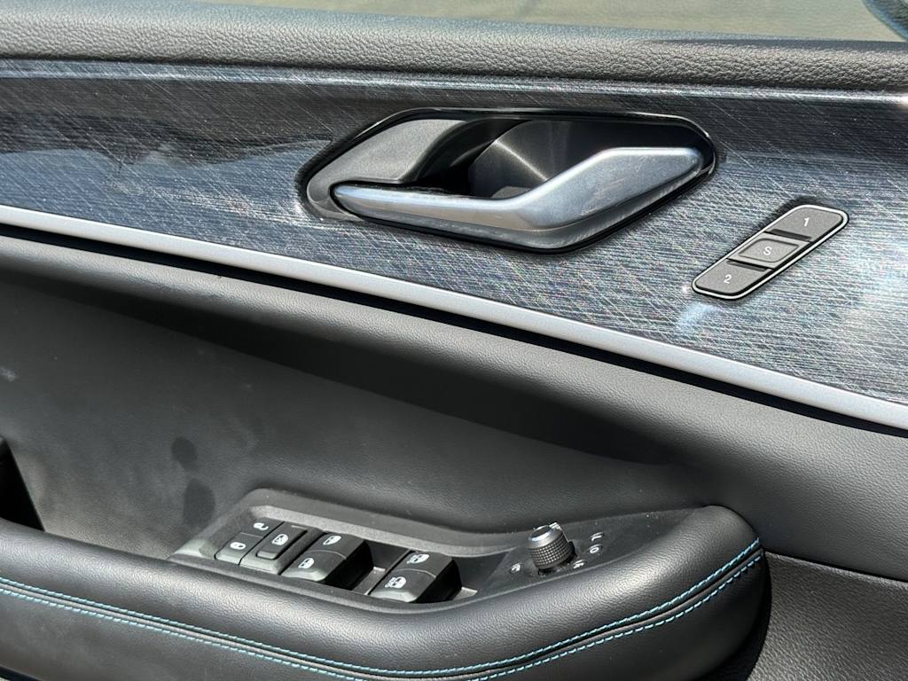Thumbnail: 2022 Jeep Grand Cherokee - 21