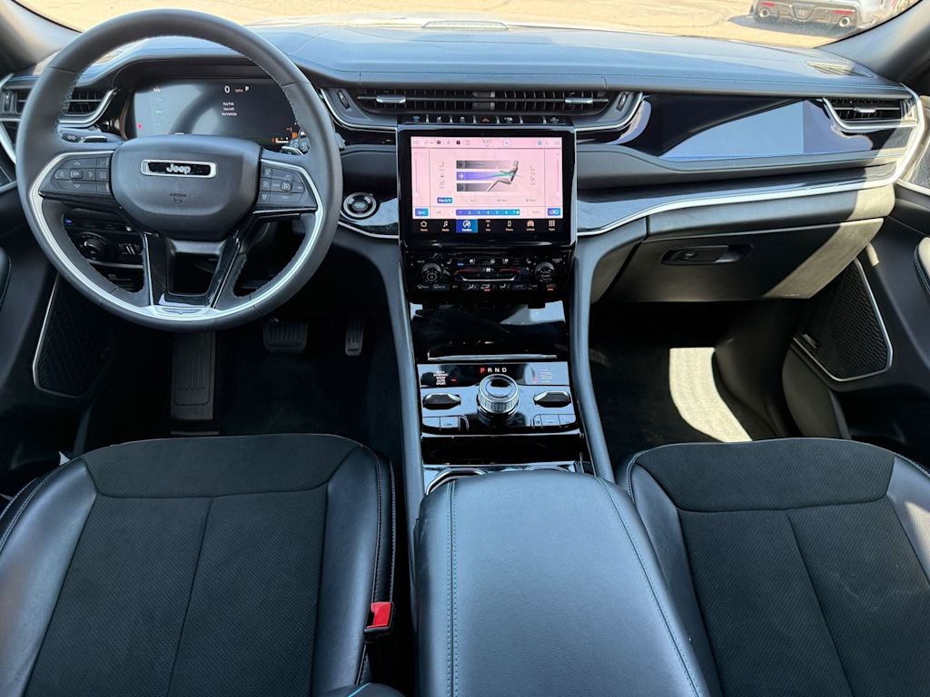 Thumbnail: 2022 Jeep Grand Cherokee - 2