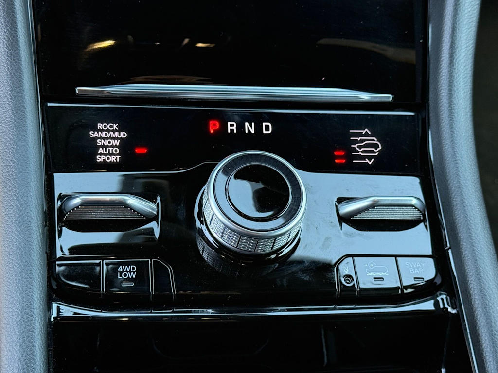 Thumbnail: 2022 Jeep Grand Cherokee - 20