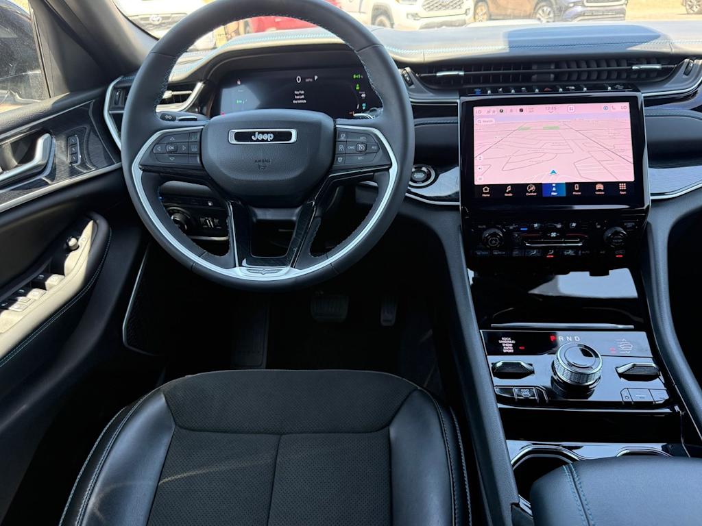 Thumbnail: 2022 Jeep Grand Cherokee - 13