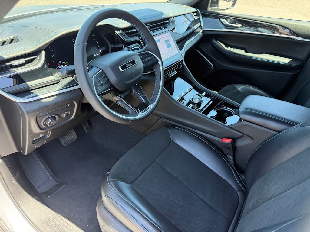 Thumbnail: 2022 Jeep Grand Cherokee - 2