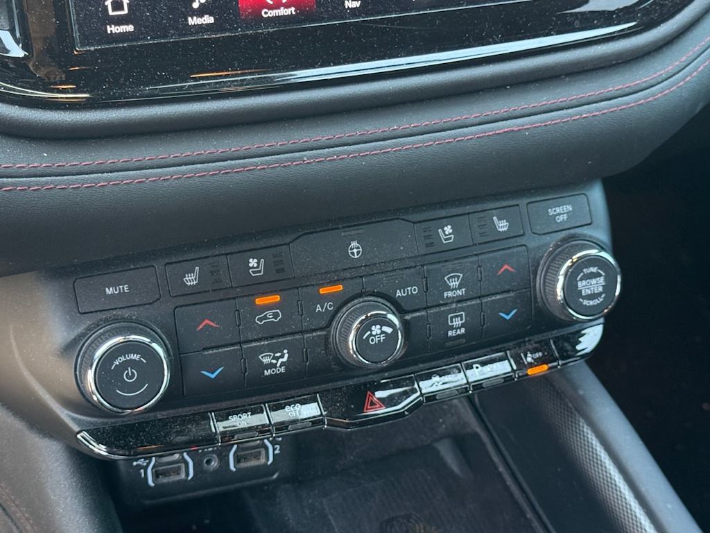 Thumbnail: 2022 Dodge Durango - 20