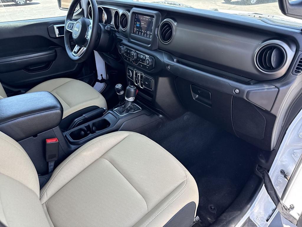 Thumbnail: 2020 Jeep Gladiator - 2
