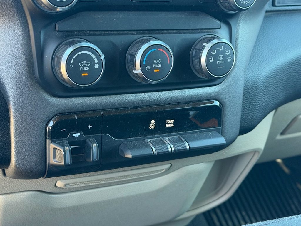 Thumbnail: 2019 RAM 1500 - 16