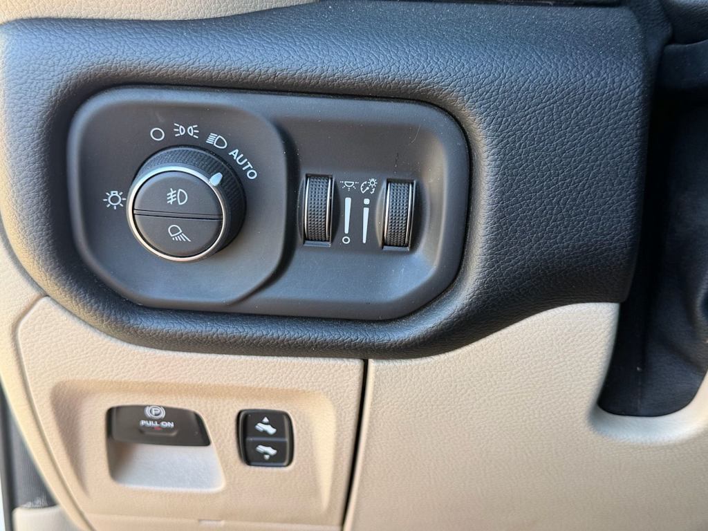 Thumbnail: 2019 RAM 1500 - 12