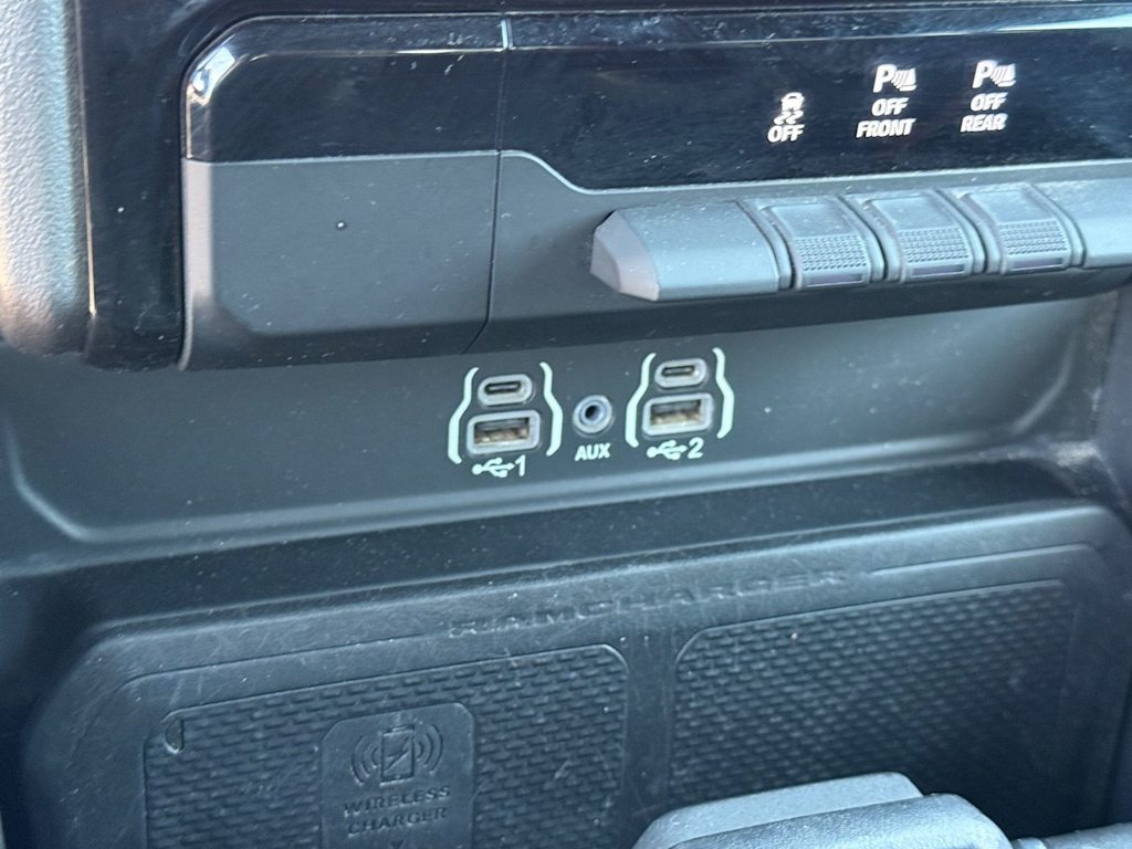 Thumbnail: 2025 RAM 1500 - 18