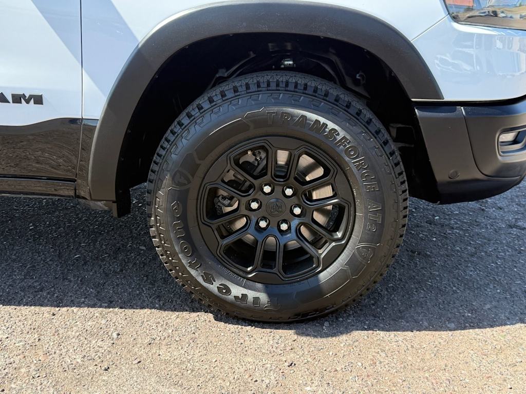 Thumbnail: 2025 RAM 1500 - 8