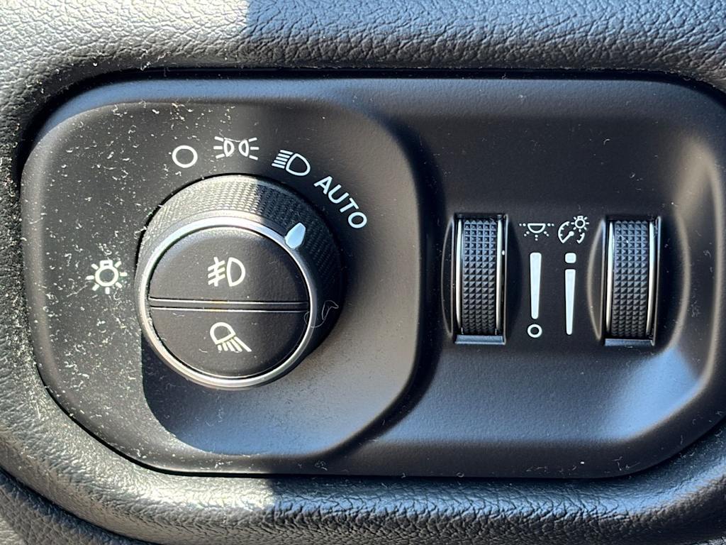 Thumbnail: 2019 RAM 1500 - 13