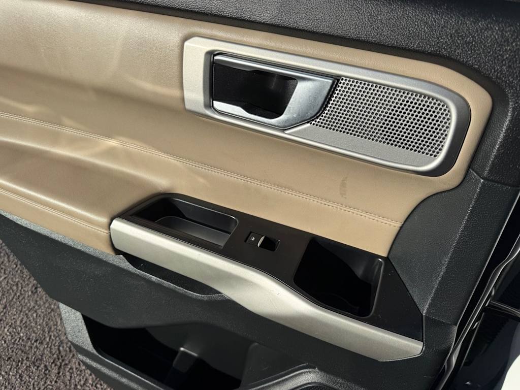 Thumbnail: 2021 Ford Explorer - 18