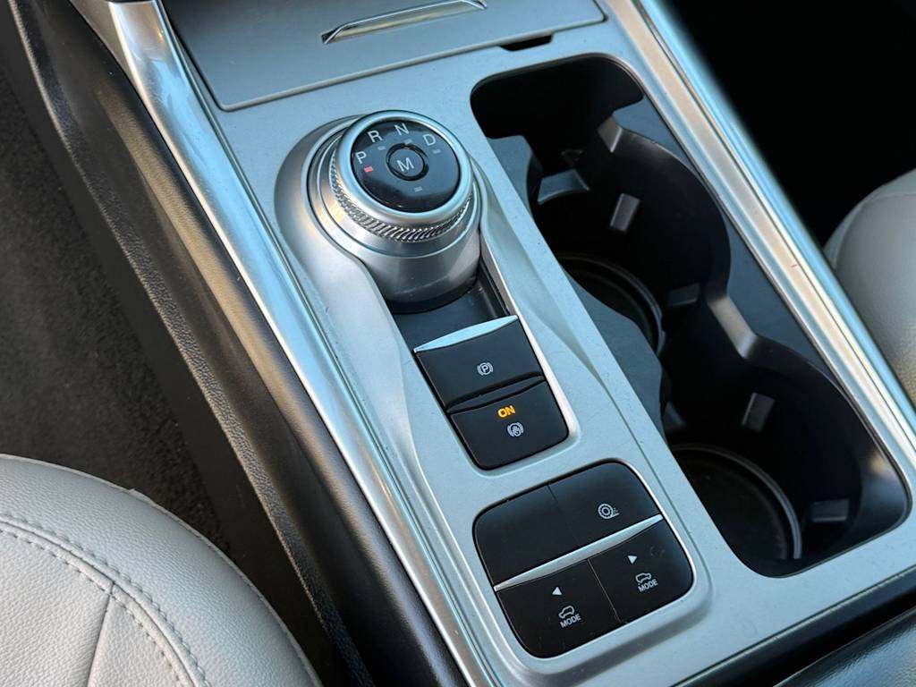 Thumbnail: 2021 Ford Explorer - 10