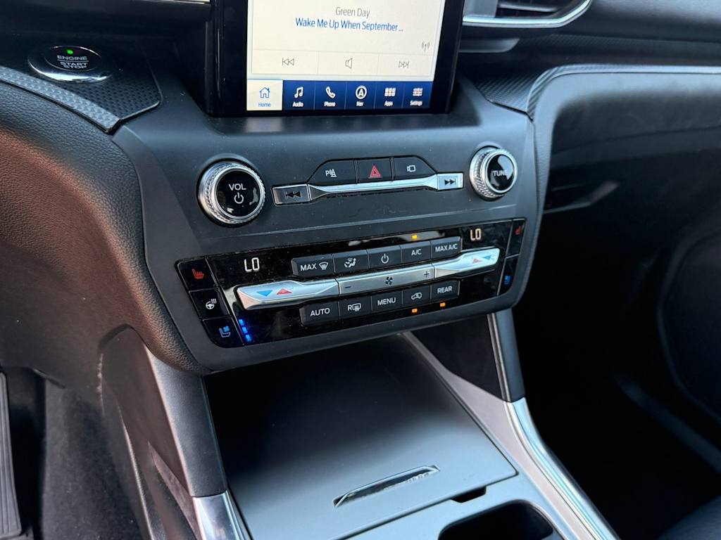 Thumbnail: 2020 Ford Explorer - 20