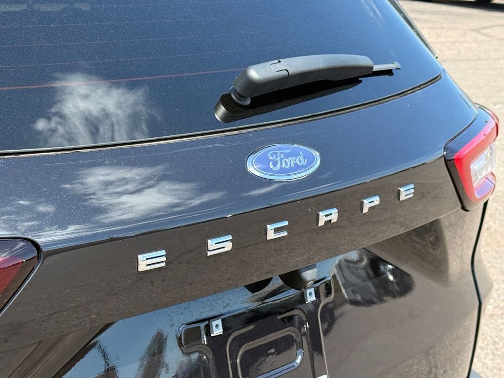 Thumbnail: 2024 Ford Escape - 14