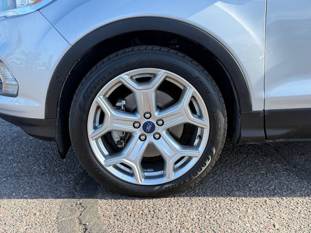 Thumbnail: 2019 Ford Escape - 6