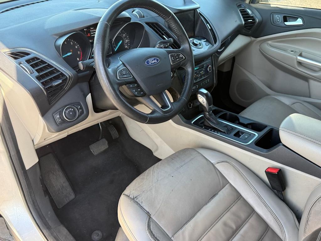 Thumbnail: 2019 Ford Escape - 7