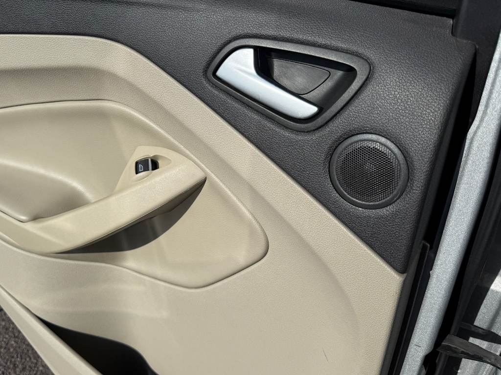 Thumbnail: 2019 Ford Escape - 21