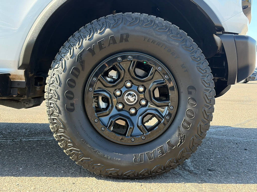 Thumbnail: 2023 Ford Bronco - 7