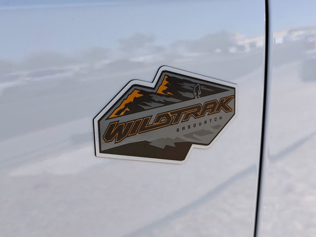Thumbnail: 2023 Ford Bronco - 30