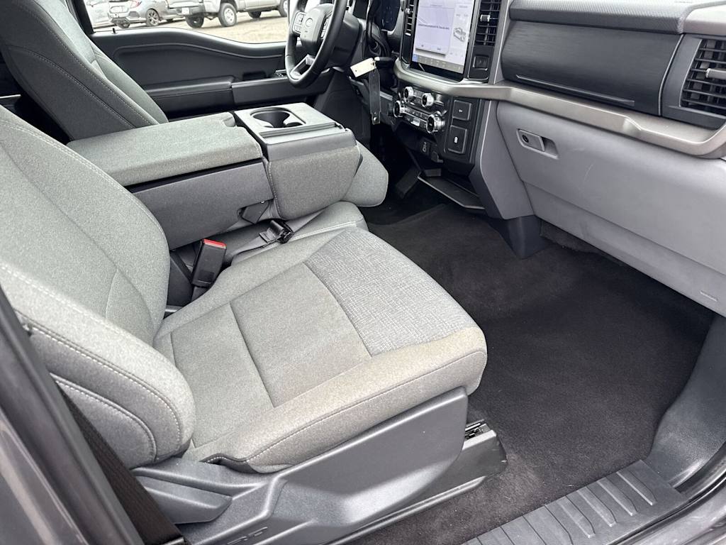 Thumbnail: 2025 Ford F-150 - 9