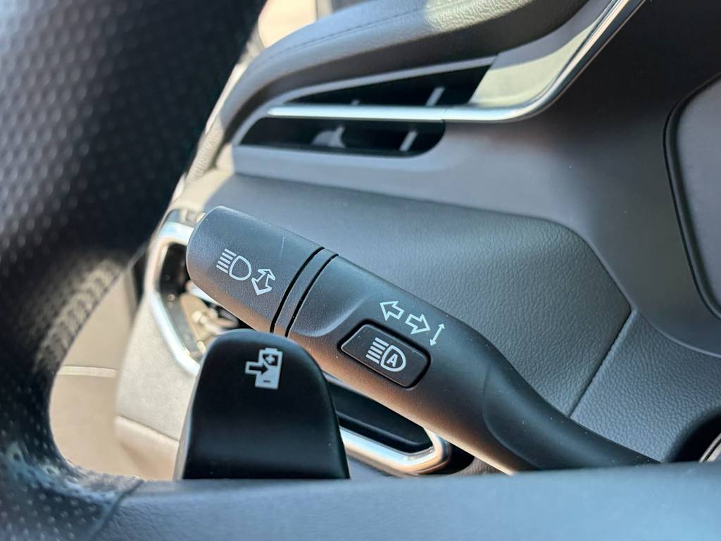 Thumbnail: 2023 Chevrolet Bolt EUV - 13