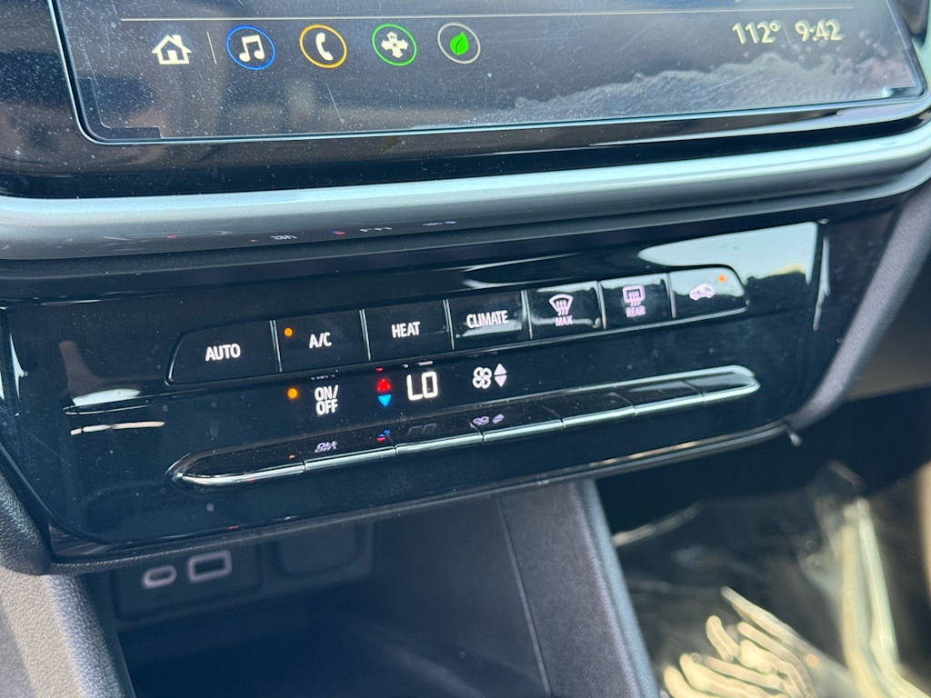 Thumbnail: 2023 Chevrolet Bolt EUV - 31