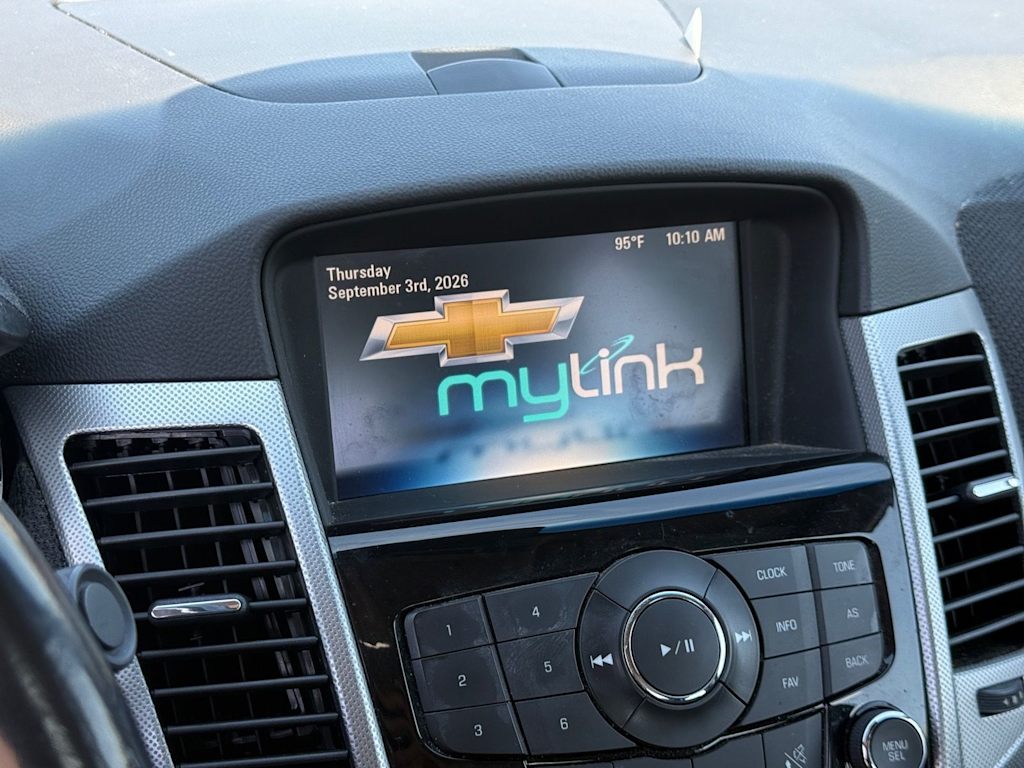 Thumbnail: 2014 Chevrolet Cruze - 11