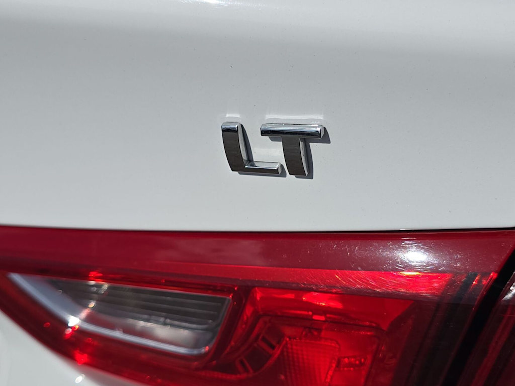 Thumbnail: 2024 Chevrolet Malibu - 32