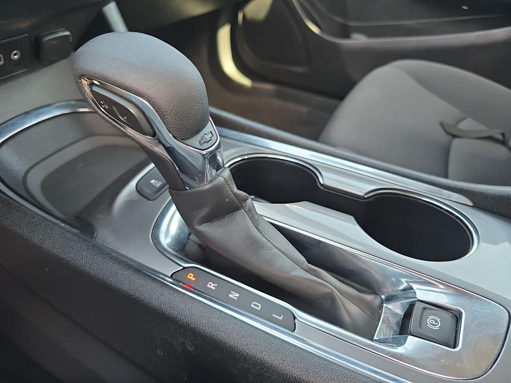 Thumbnail: 2024 Chevrolet Malibu - 12