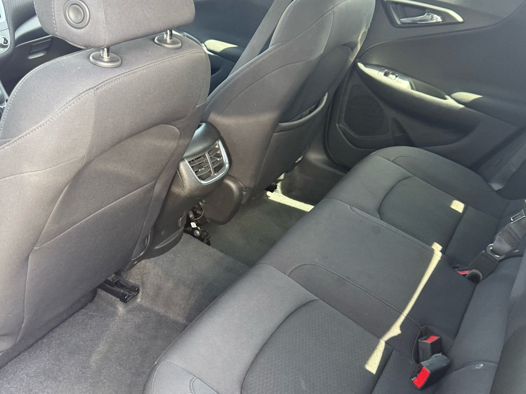 2023 Chevrolet Malibu LT 8