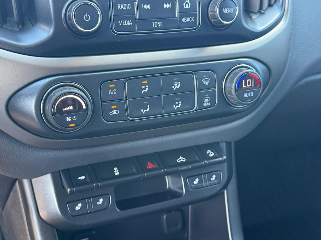 Thumbnail: 2018 Chevrolet Colorado - 27