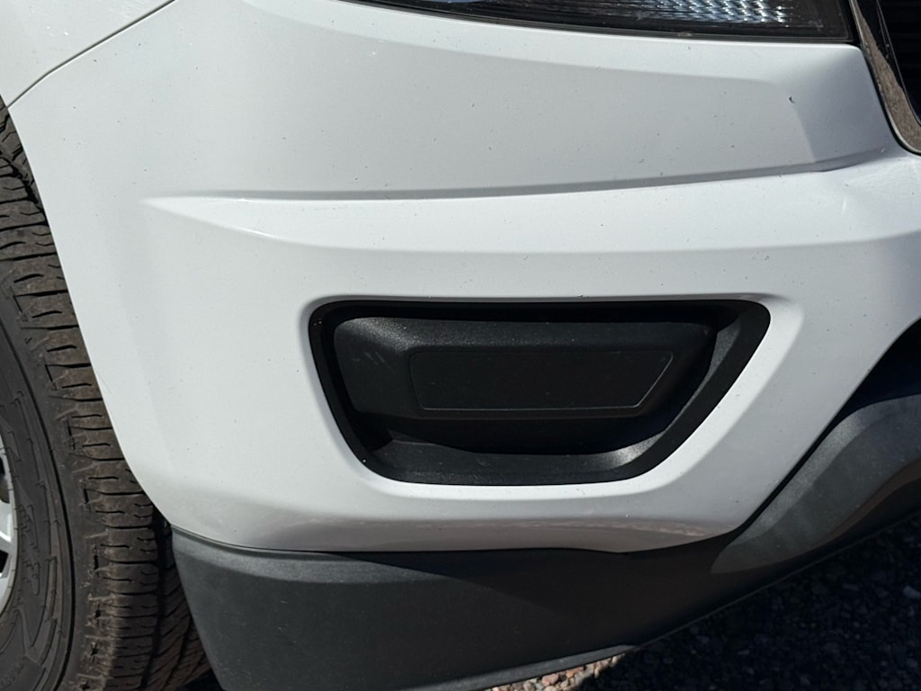 Thumbnail: 2015 Chevrolet Colorado - 22