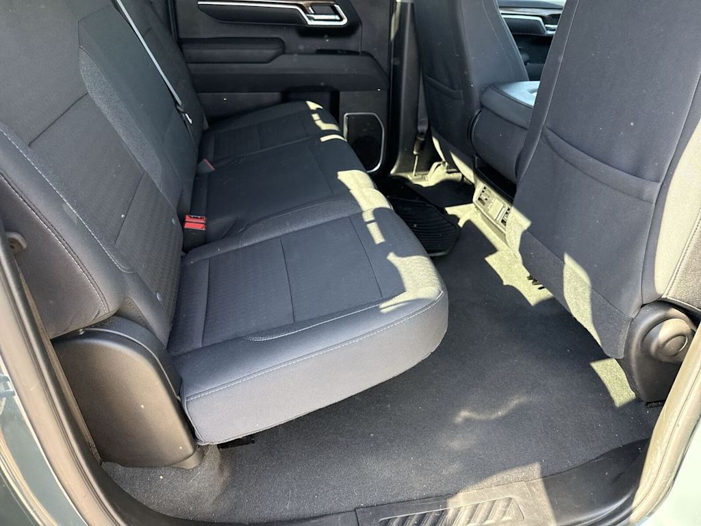 Thumbnail: 2025 Chevrolet Silverado 1500 - 18