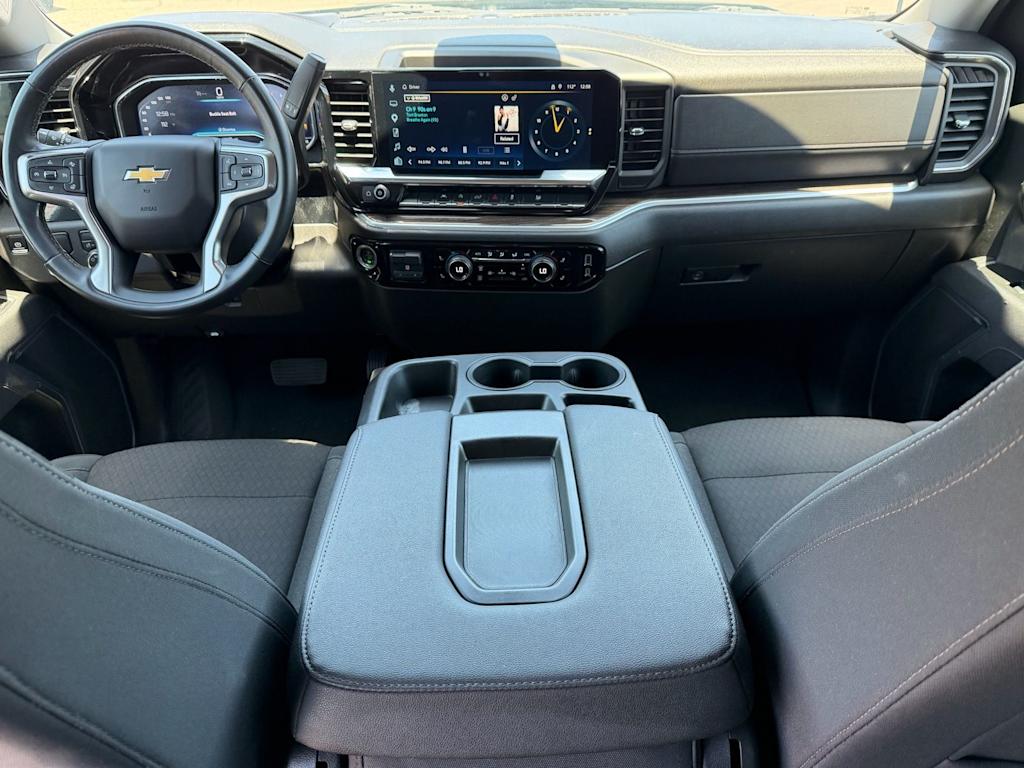 Thumbnail: 2025 Chevrolet Silverado 1500 - 2