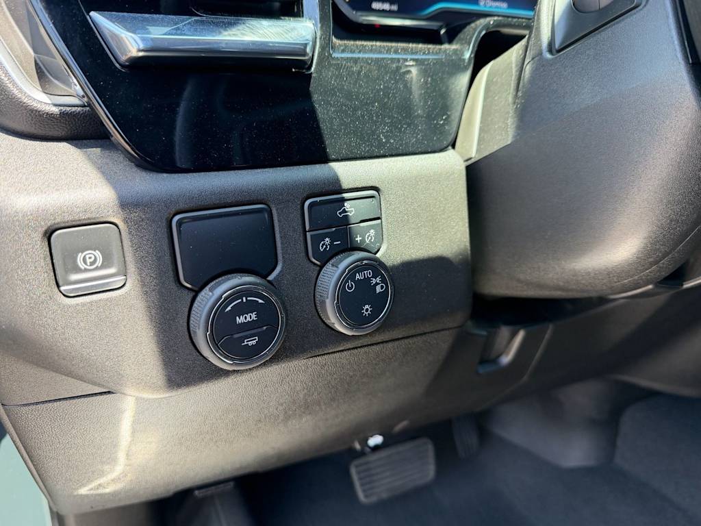 Thumbnail: 2025 Chevrolet Silverado 1500 - 28