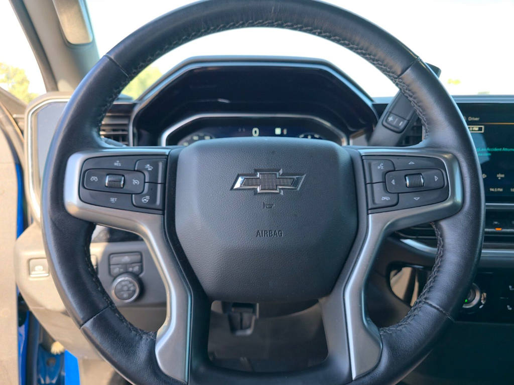 Thumbnail: 2022 Chevrolet Silverado 1500 - 9