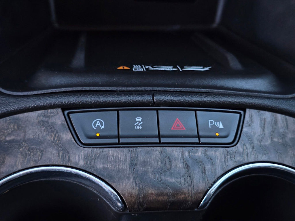 Thumbnail: 2022 GMC Acadia - 18